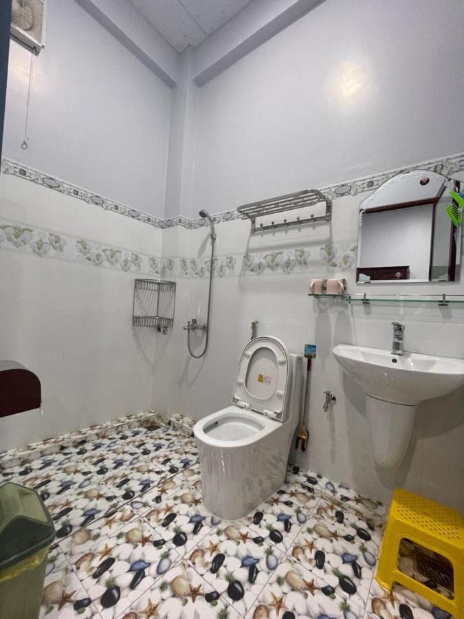 Nha Nghi Lien Hoa Bed & Breakfast Ха Тени Екстериор снимка
